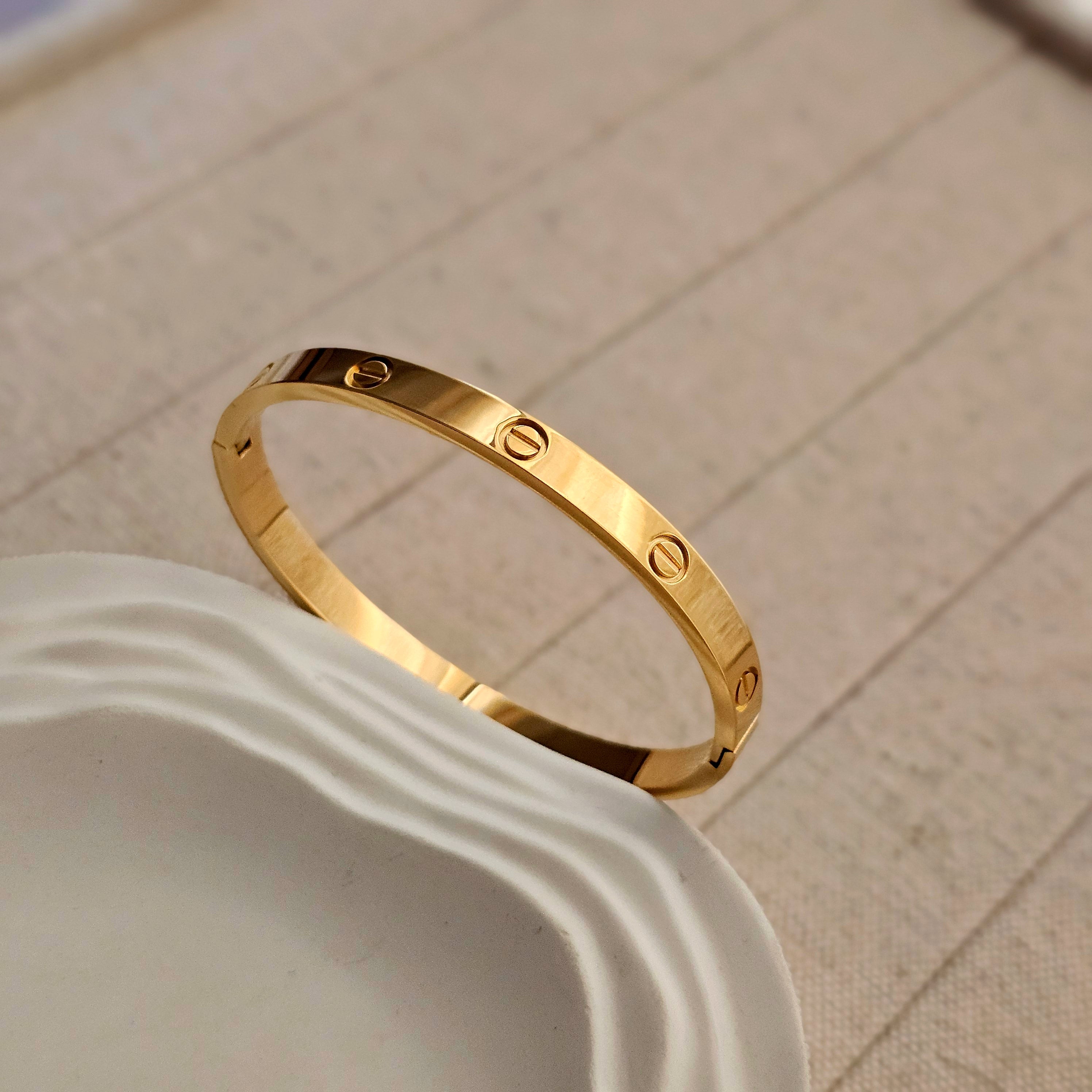 Ella Bangle Bracelet-1  taahirajewellery