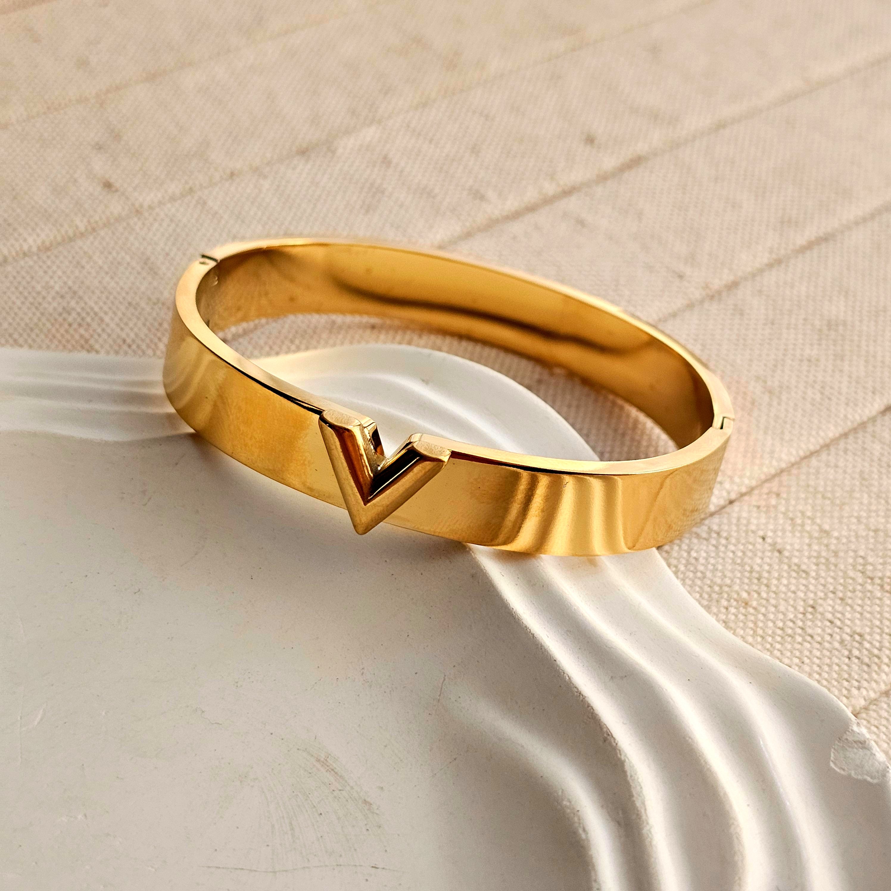 Nova V Bangle Bracelet-2  taahirajewellery