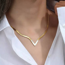 Dainty V Shape Snake Necklace - Pearl-2  taahirajewellery