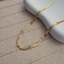 Snake Chain Studded Zircon Necklace-4  taahirajewellery