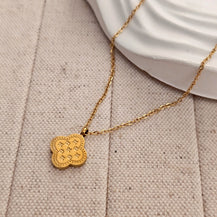 Poppy Pandent Necklace-2  taahirajewellery