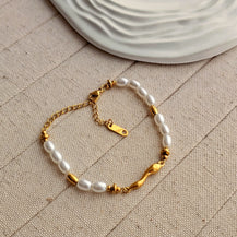 Emma Pearl Chain Bracelet-1  taahirajewellery