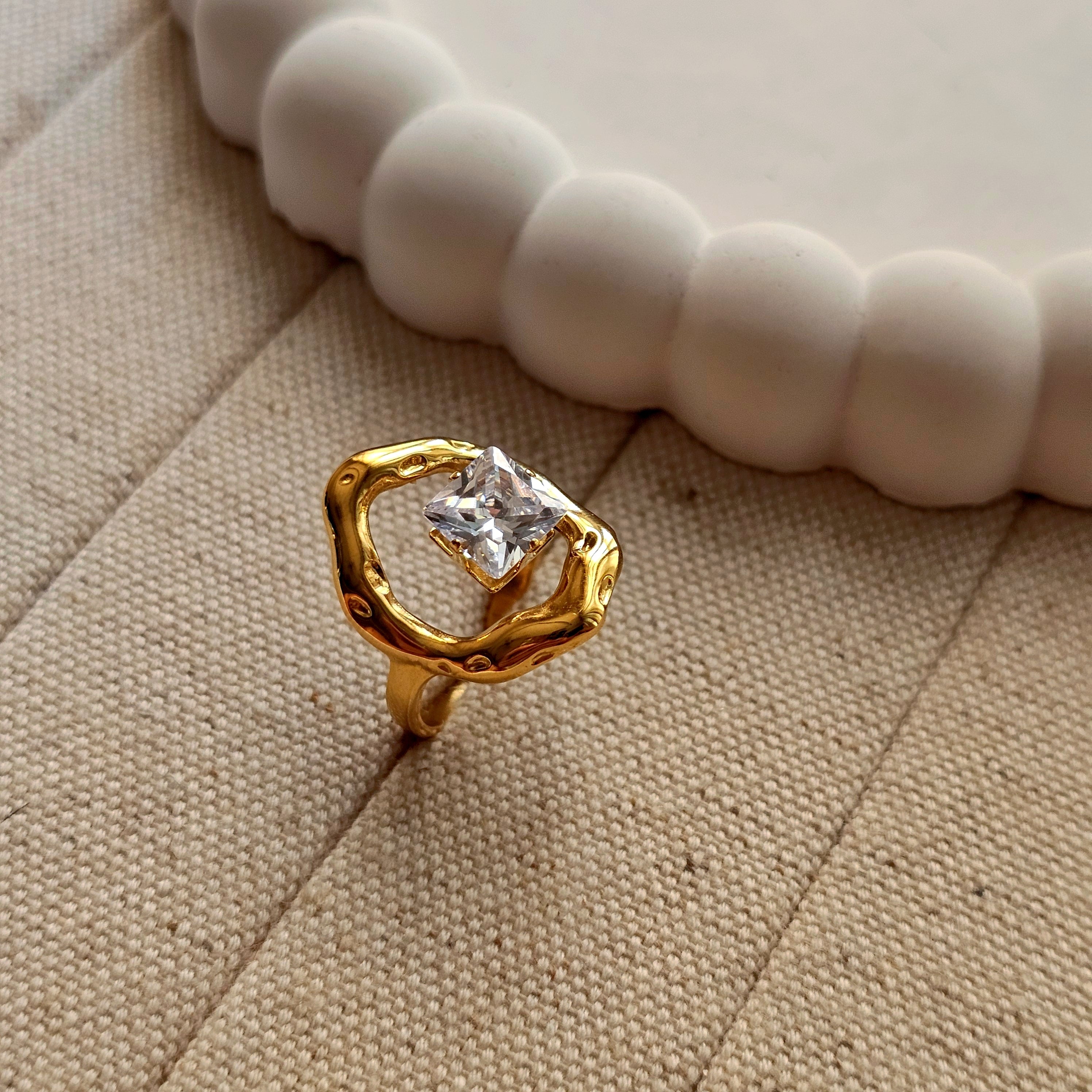 Leah Statement Adjustable Ring-2  taahirajewellery