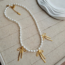 Baroque Pearl Bow Necklace-3  taahirajewellery