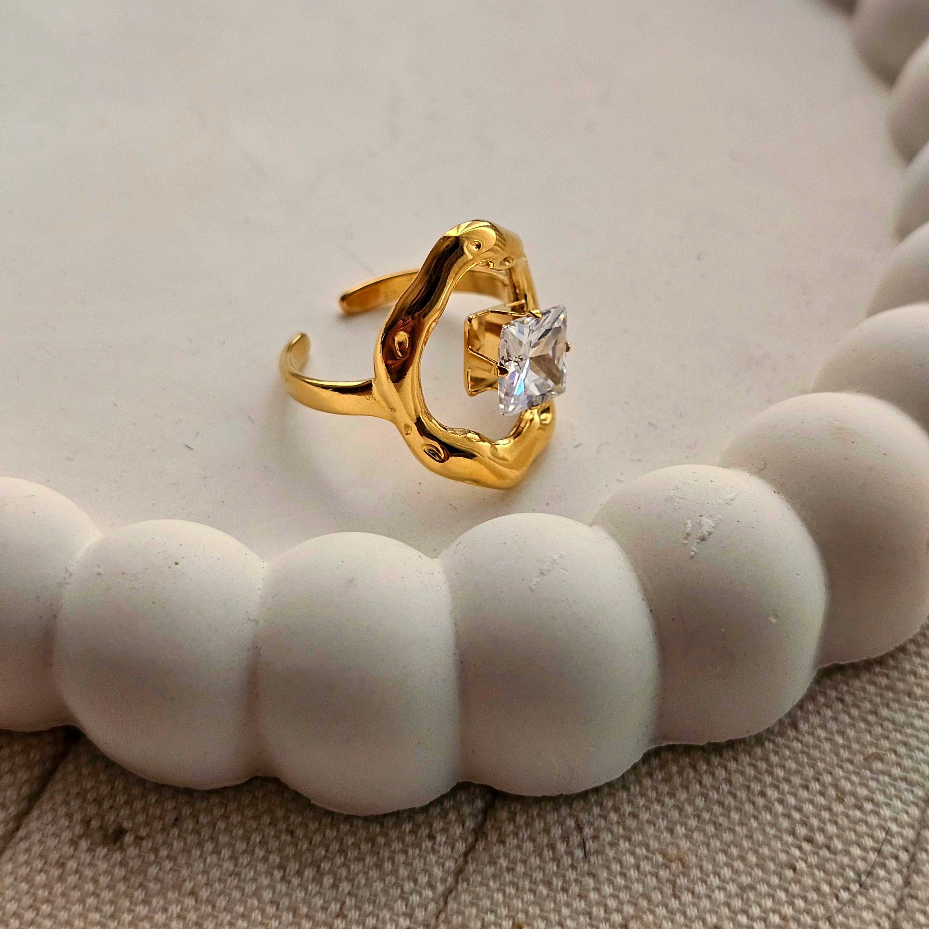 Leah Statement Adjustable Ring-3  taahirajewellery